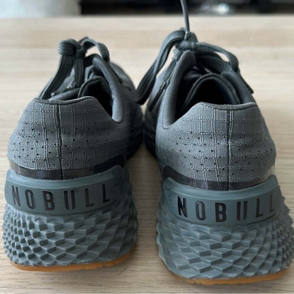 LIKE NEW NOBULL RIPSTOP RUNNER (W 7.5) - Picture 3 of 6